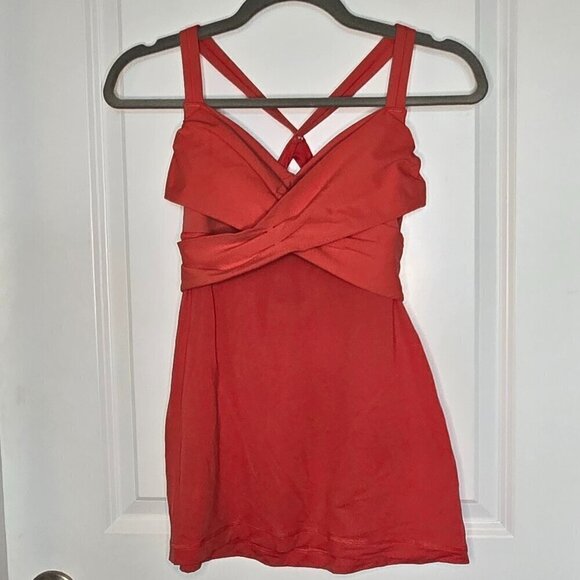 Lululemon Wrap it Up Tank - 6 Alarming - Picture 3 of 6